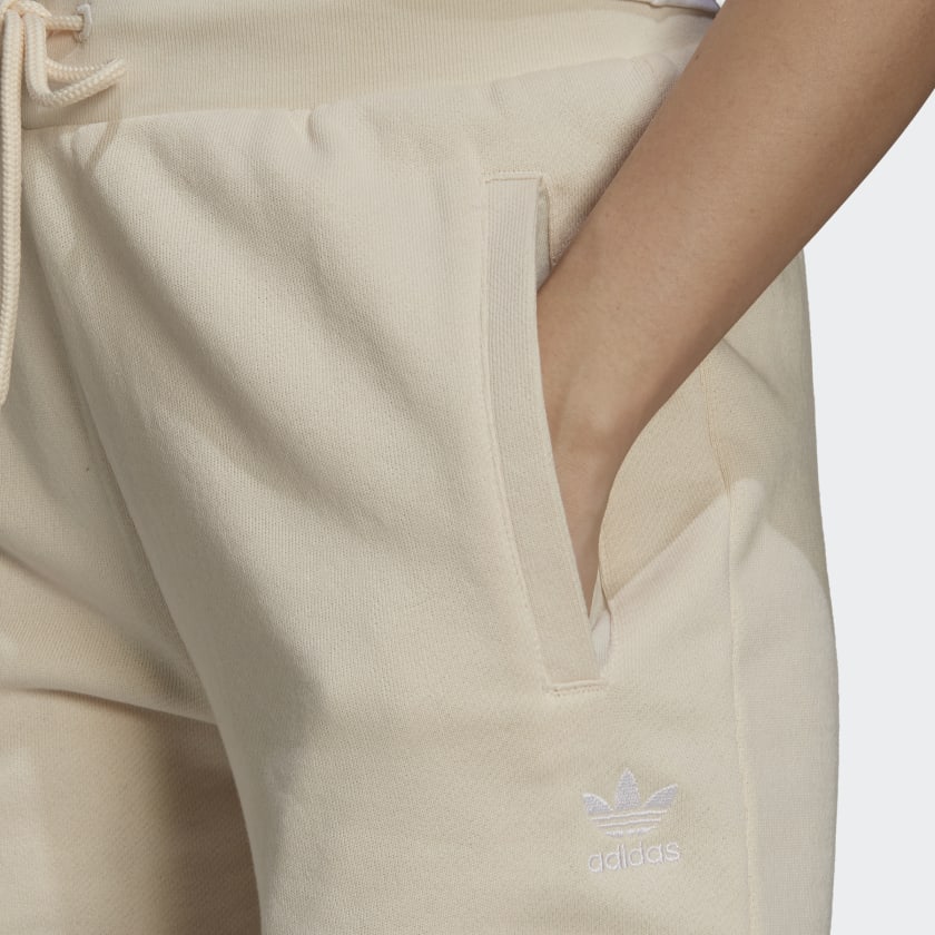 Adicolor_Essentials_Slim_Joggers_Bezowy_H37873_41_detail