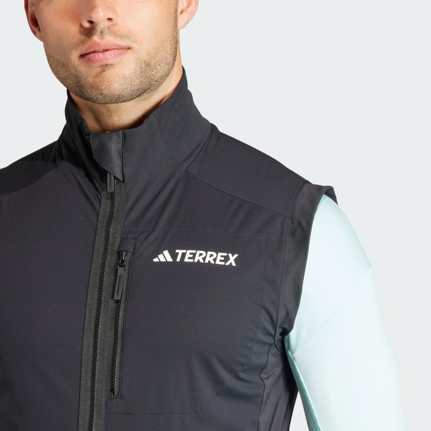 Bezrekawnik_Terrex_Xperior_Cross-Country_Ski_Soft_Shell_Czern_HZ4418_41_detail