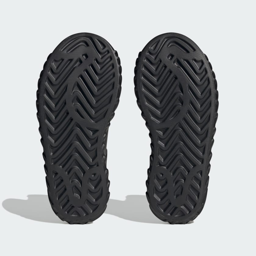 Buty_AdiFOM_SST_Boot_Czern_IG3029_03_standard