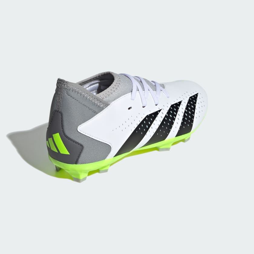 Buty_Predator_Accuracy.3_FG_Bialy_IE9504_05_standard