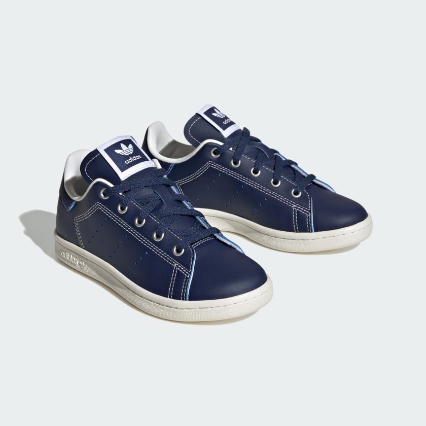 Buty_Stan_Smith_Niebieski_IG0572_04_standard
