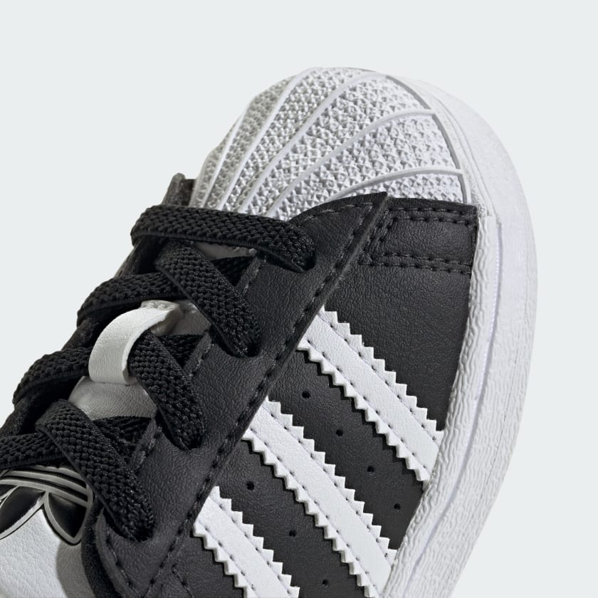 Buty_Superstar_Elastic_Lace_Kids_Czern_IG0268_41_detail
