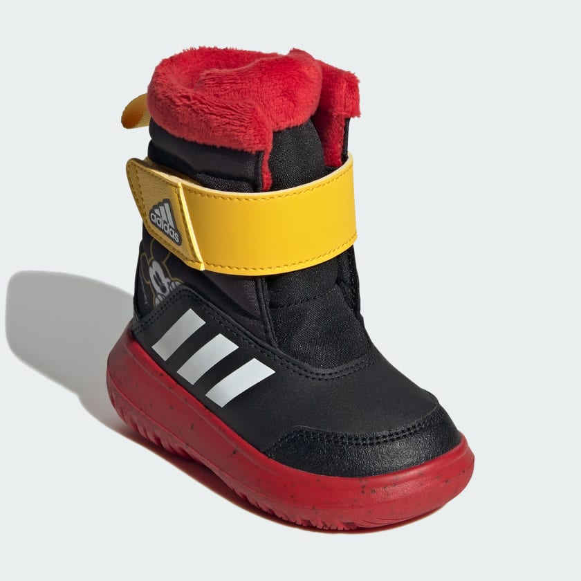 Buty_Winterplay_x_Disney_Kids_Czern_IG7190_04_standard