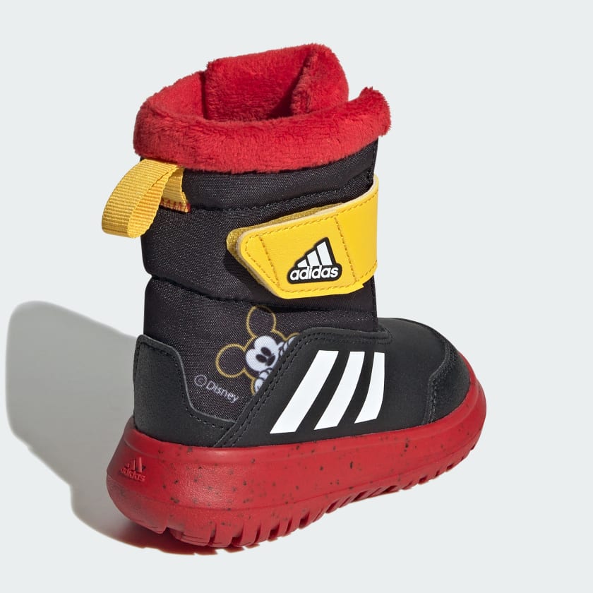 Buty_Winterplay_x_Disney_Kids_Czern_IG7190_05_standard