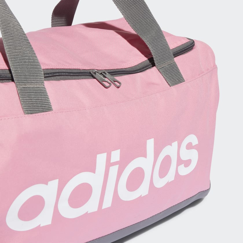 Essentials_Logo_Duffel_Bag_Medium_Rozowy_HM9113_41_detail