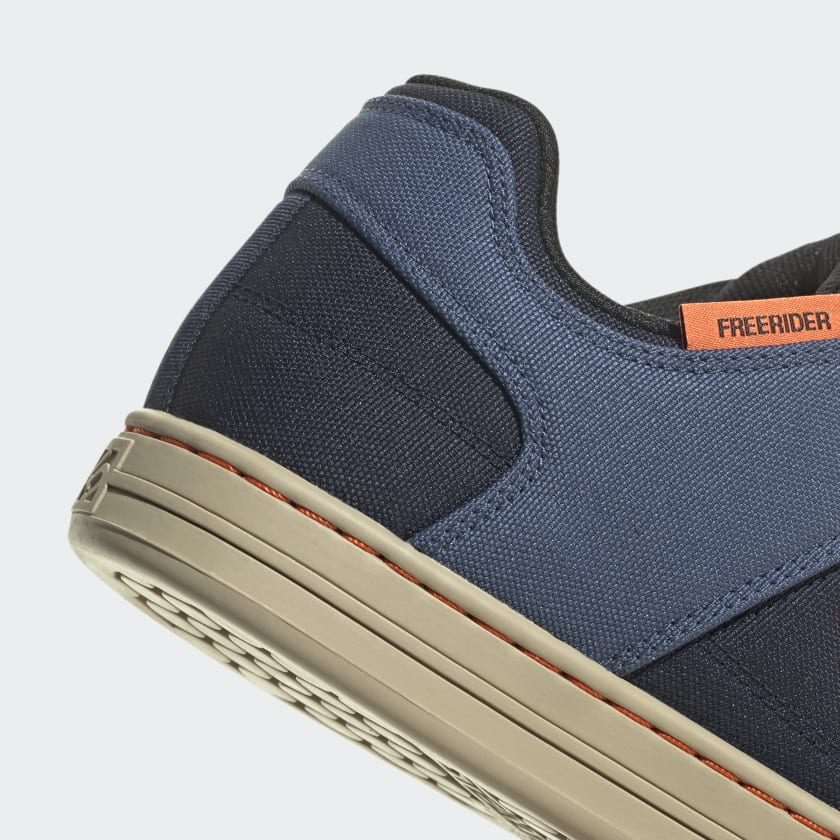 FIVE_TEN_FREERIDER_CANVAS_MOUNTAIN_BIKE_SHOES_Niebieski_HQ2104_42_detail