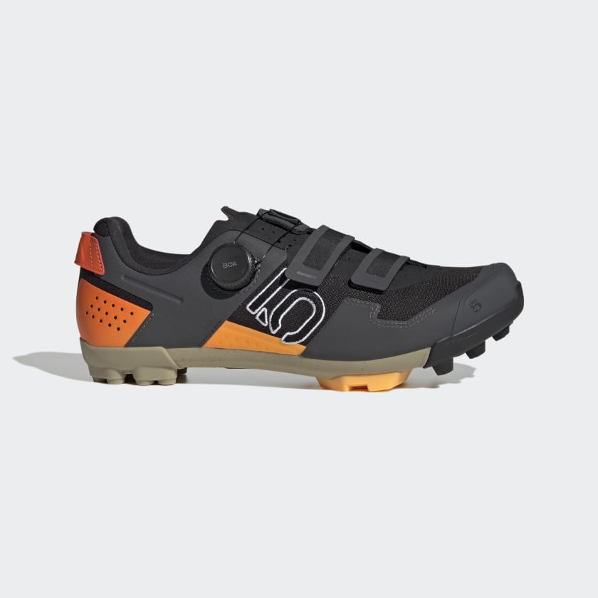 Five_Ten_Kestrel_BOA_Shoes_Czern_HQ3549_01_standard