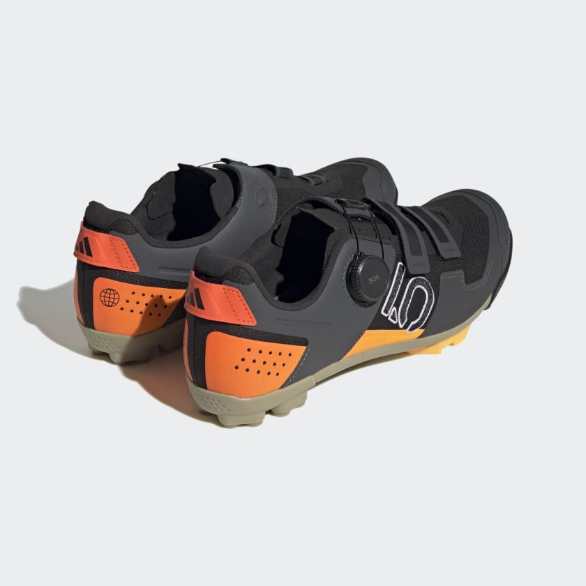 Five_Ten_Kestrel_BOA_Shoes_Czern_HQ3549_05_standard
