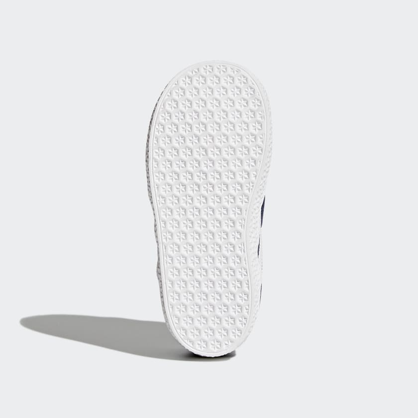 Gazelle_Shoes_Niebieski_CQ3138_03_standard