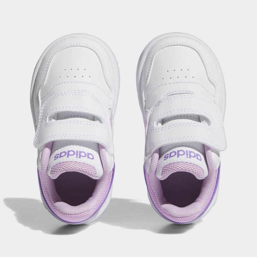 Hoops_Shoes_Bialy_IF7734_02_standard_hover