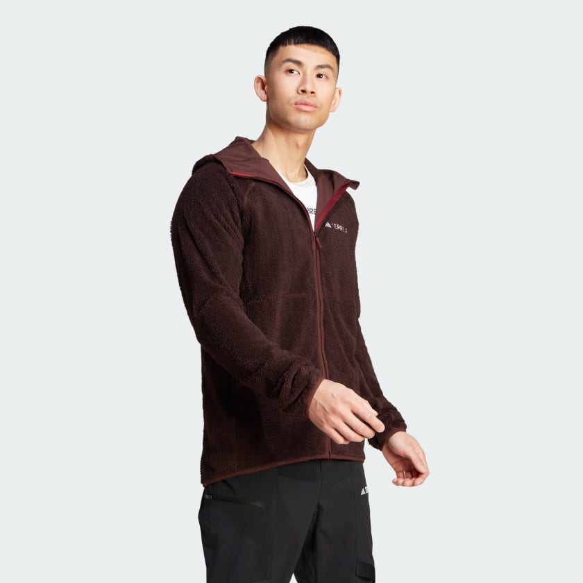 Kurtka_Terrex_Techrock_Reversible_High-Pile-Fleece_Hooded_Brazowy_IB1866_25_model