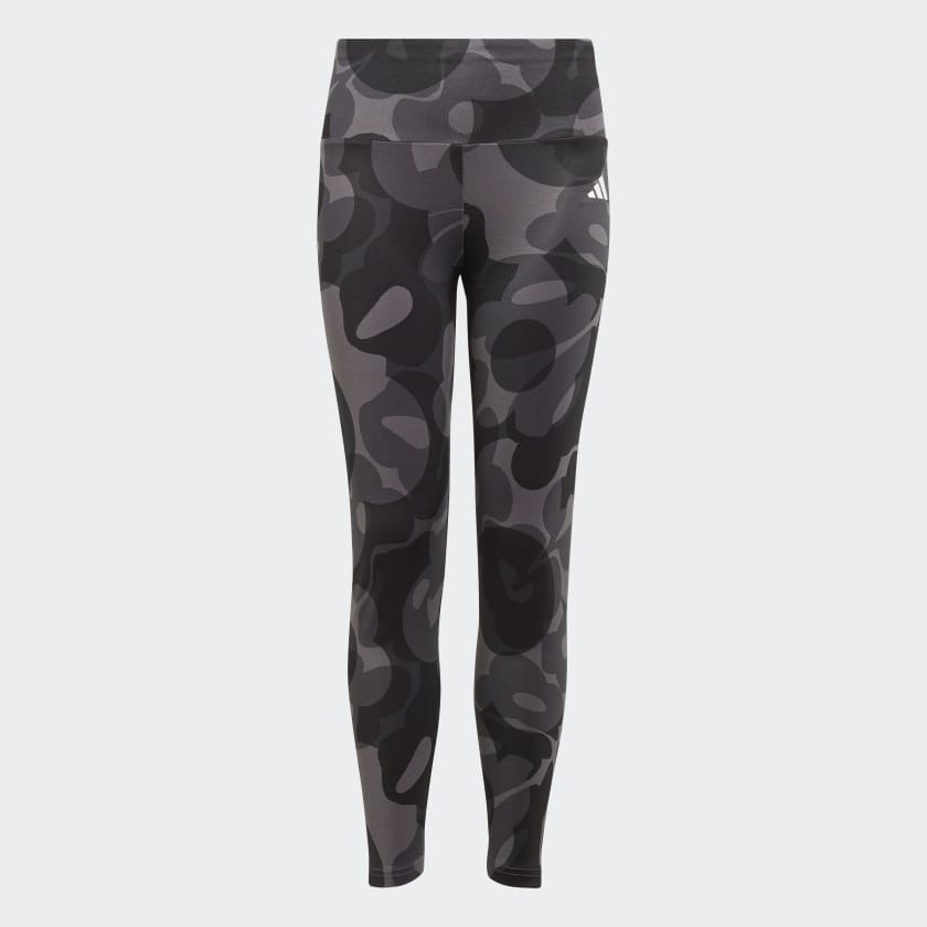Legginsy_Essentials_AEROREADY_Seasonal_Print_High-Waist_7-8_Kids_Czern_IA3023_01_laydown