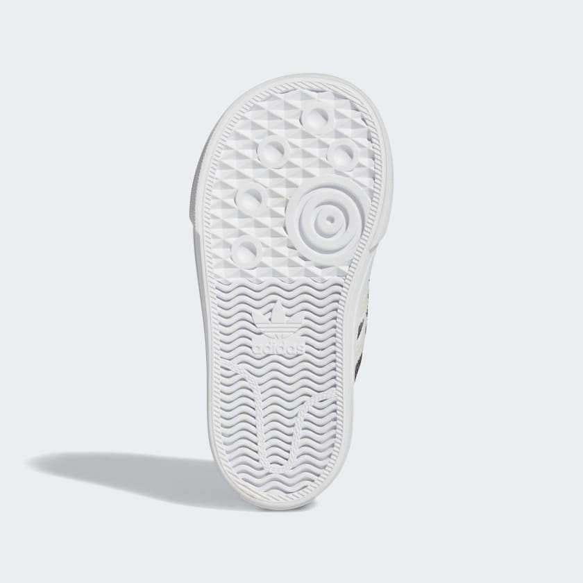 Nizza_Shoes_Czern_GX4098_03_standard