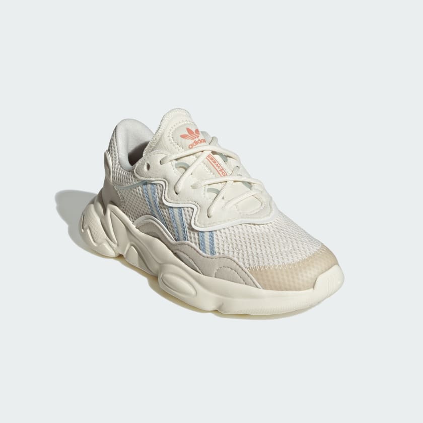 OZWEEGO_Shoes_Bialy_IG0789_04_standard