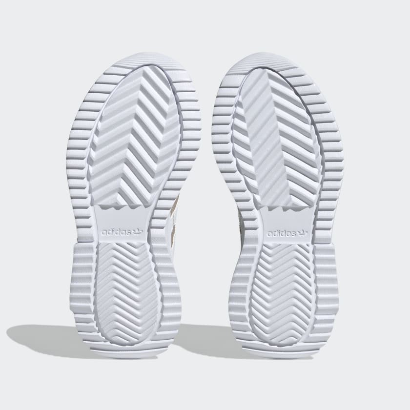 Retropy_F2_Shoes_Brazowy_HQ1539_03_standard