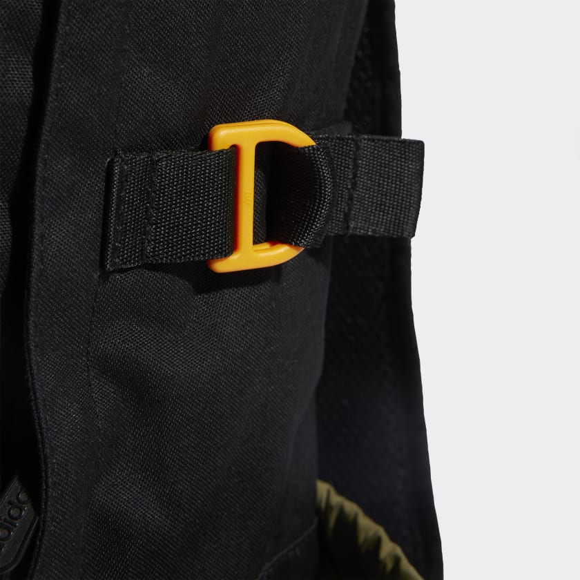 Street_Classics_Backpack_Czern_HC4775_41_detail