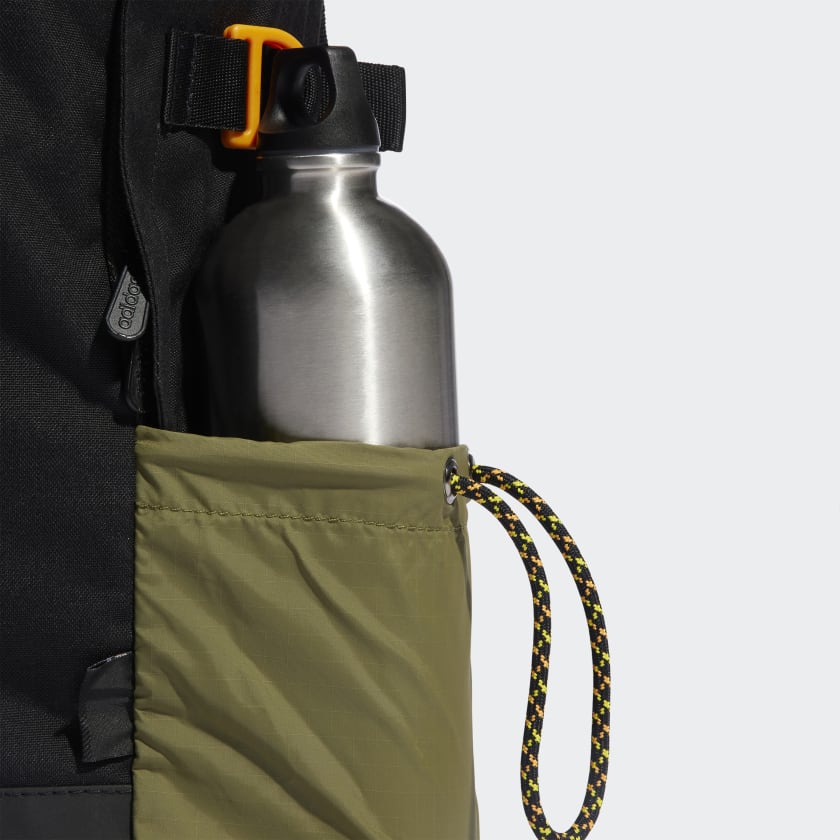 Street_Classics_Backpack_Czern_HC4775_42_detail