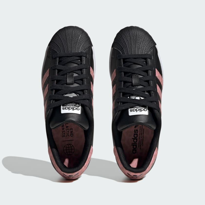 Superstar_Shoes_Kids_Czern_ID7258_02_standard_hover