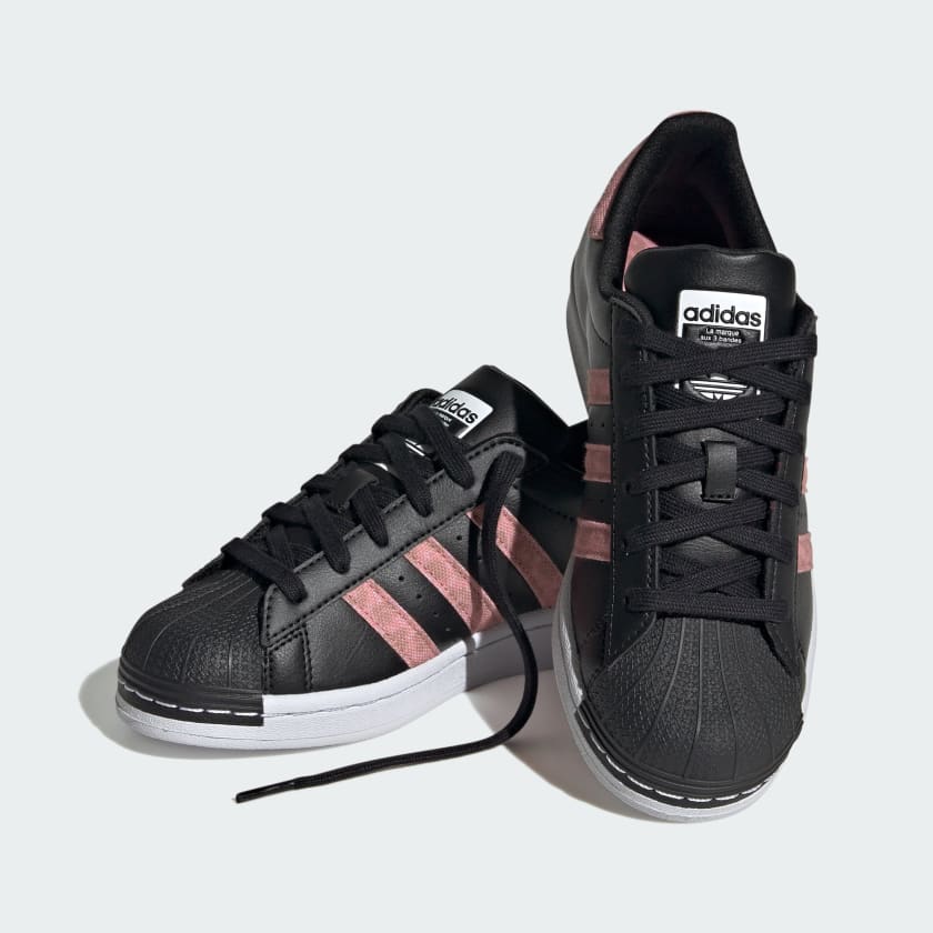Superstar_Shoes_Kids_Czern_ID7258_04_standard