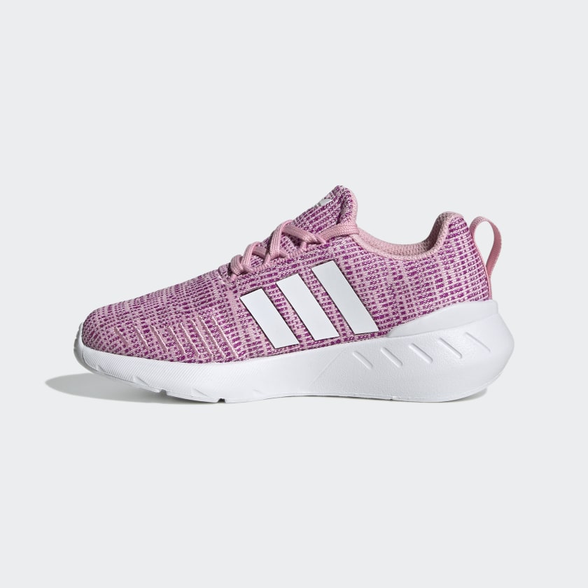 Swift_Run_22_Shoes_Rozowy_GW8181_06_standard