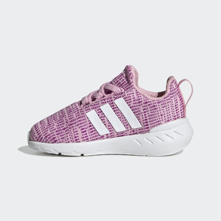 Swift_Run_22_Shoes_Rozowy_GW8185_06_standard