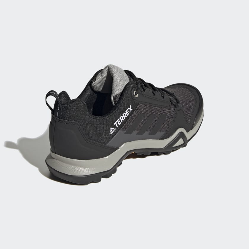 Terrex_AX3_Hiking_Shoes_Szary_EF3512_05_standard
