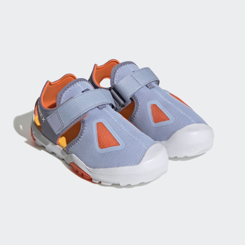 Terrex_Captain_Toey_2.0_Sandals_Fioletowy_HQ5838_04_standard