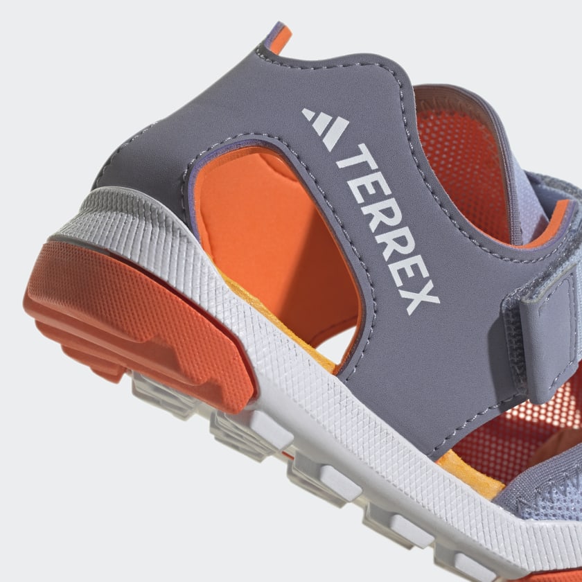 Terrex_Captain_Toey_2.0_Sandals_Fioletowy_HQ5838_41_detail