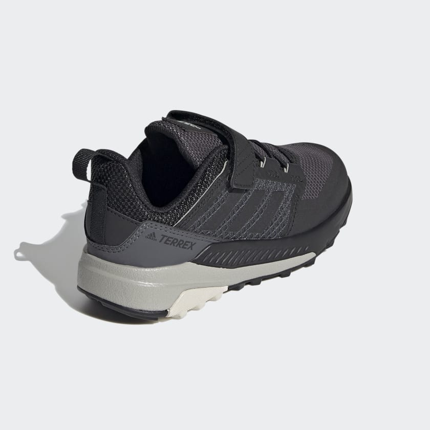 Terrex_Trailmaker_Hiking_Shoes_Szary_FW9324_05_standard